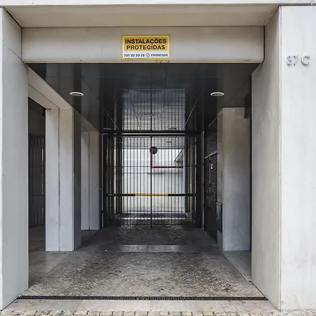 Lx4u - Martim Moniz * ליסבון